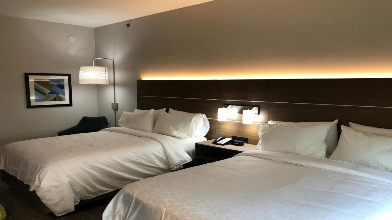 阿灵顿北体育场区智选假日套房酒店 阿林顿 外观 照片